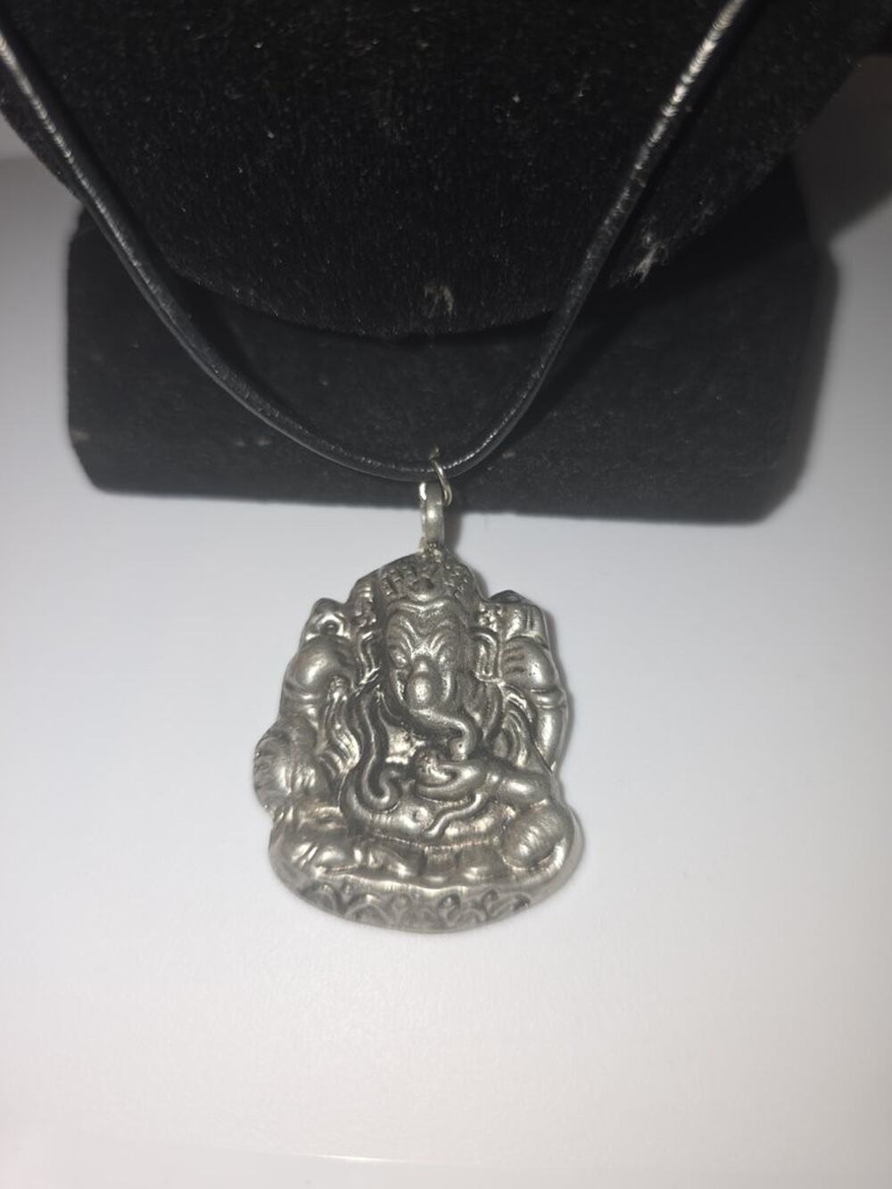 Vintage Silver Tone Ganesh Pendant Necklace